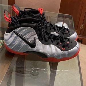 Nike Foamposite Crimson